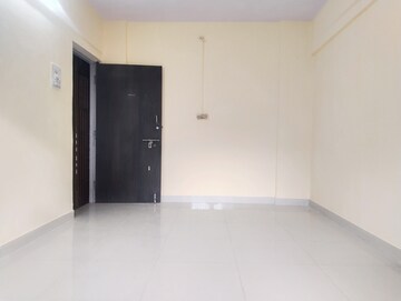 Room in 1 BHK Apartment at Ambika Park Apartment, New Panvel – for Rent