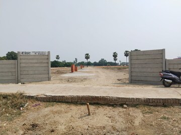  Plot – Exterior View View at Kanpur Road - for Sale