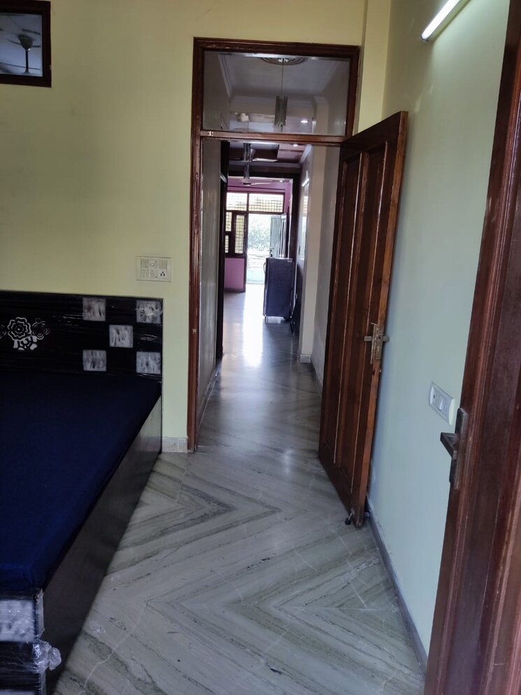 undefined, tagore garden 2 Bedroom 150 Sq.Yd. Builder Floor In Tagore Garden Delhi 8846850