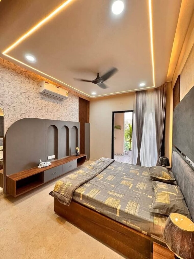 Bedroom, igi airport area 3 Bedroom 1000 Sq.Ft. Builder Floor In Igi Airport Area Delhi 8846863