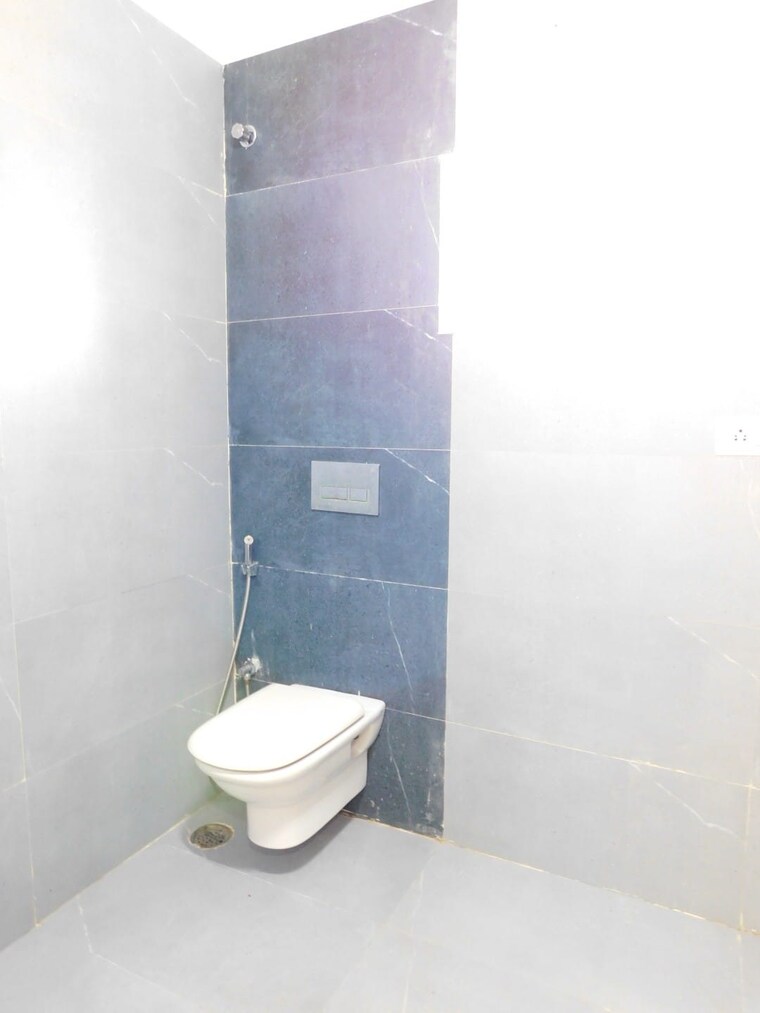 Bathroom, poulomi-indus-crest 5 Bedroom 300 Sq.Yd. Villa In Tellapur Hyderabad 8846864