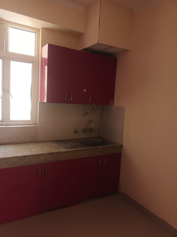 Furnished Amenities in 3 BHK Apartment at Supertech Ecovillage I, Sector 1 Greater Noida – for Rent