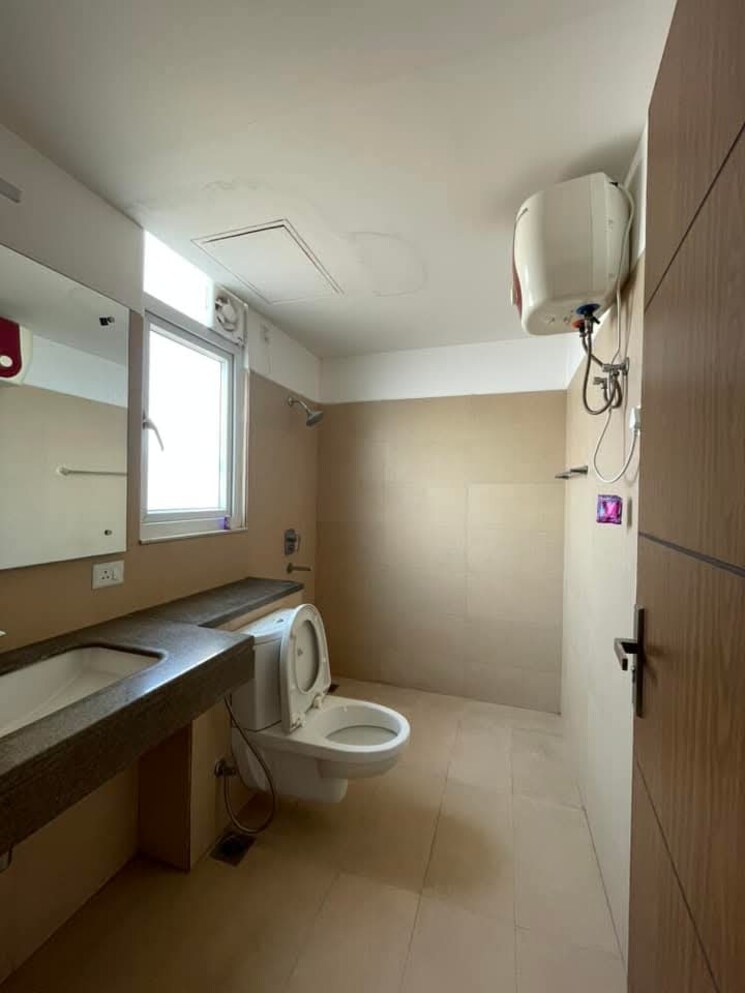 Bathroom, puri-emerald-bay 2 Bedroom 1700 Sq.Ft. Apartment In Sector 104 Gurgaon 8846901