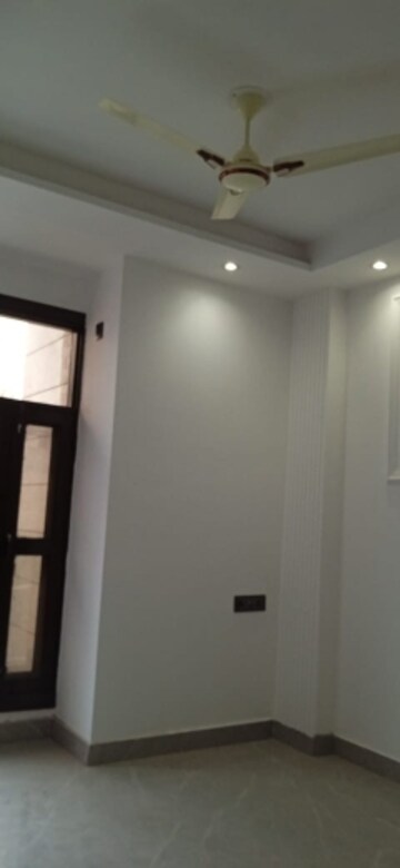 Building Lobby in 3 BHK Builder Floor at Palam – for Sale