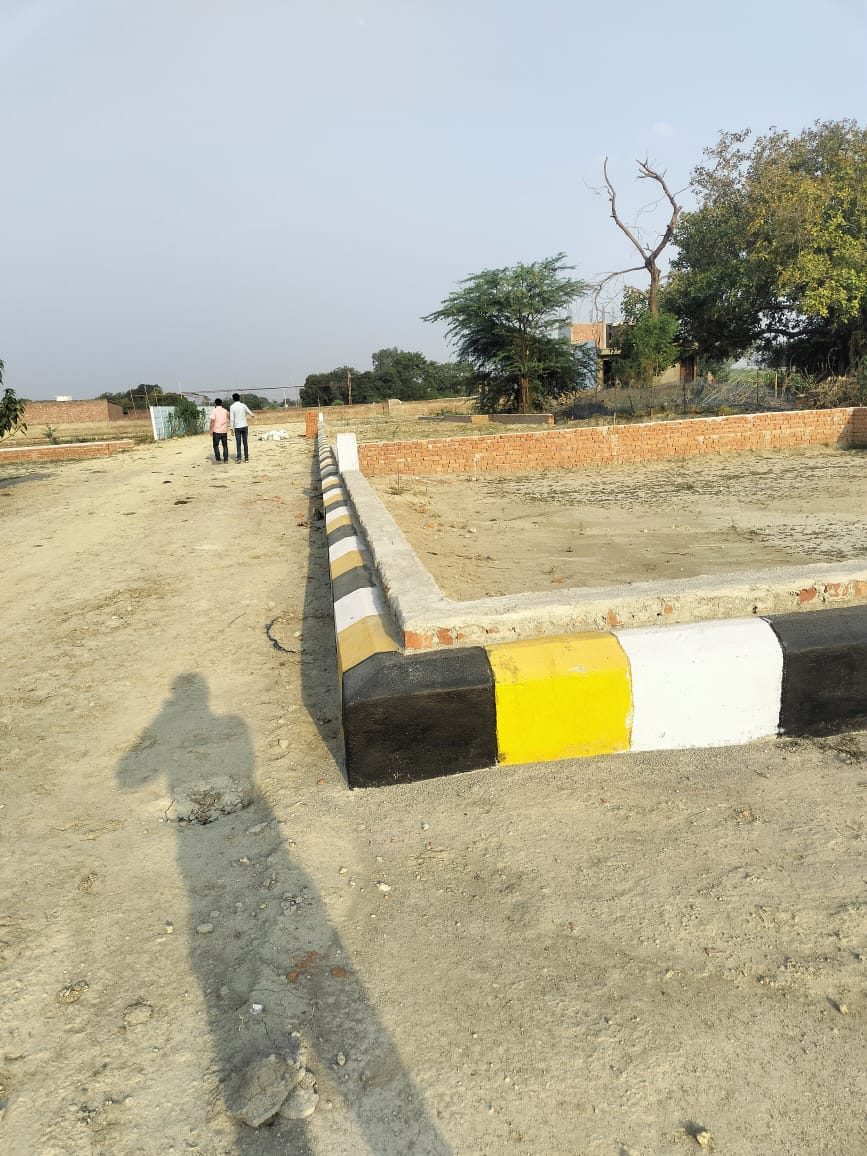 Plot For Sale in Nglucknowrealtros