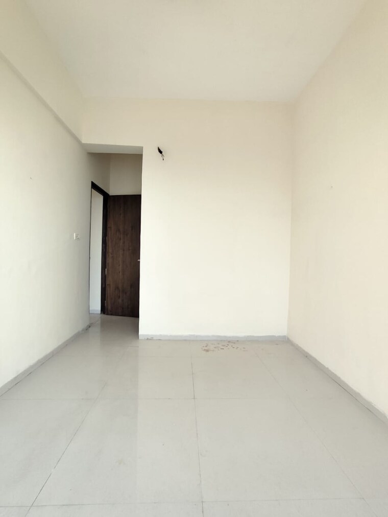 Room, db-woods 3 Bedroom 1200 Sq.Ft. Apartment In Goregaon East Mumbai 8846925