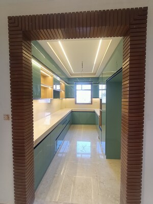 Building Lobby in 3 BHK Builder Floor at Palam Vihar – for Sale