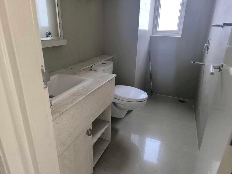 Bathroom, emaar-palm-terraces-select 4 Bedroom 2410 Sq.Ft. Apartment In Sector 66 Gurgaon 8846931