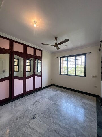 Room in 3 BHK Apartment at Hiranandani Estate, Ghodbunder Road – for Rent