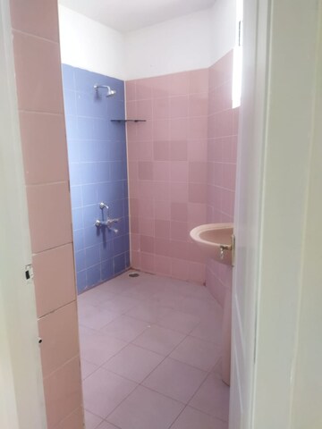 Bathroom in 3 BHK Builder Floor at RMS Layout, Sanjay Nagar – for Rent