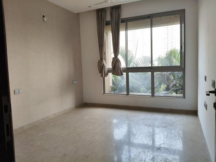 Room, hiranandavi-rodas-enclave-rosehill 3 Bedroom 1300 Sq.Ft. Apartment In Patlipada Thane 8847064