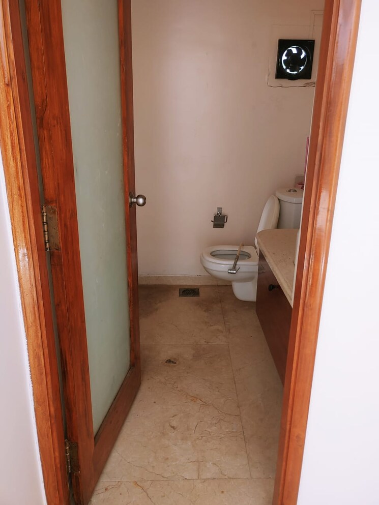 Bathroom, rohan-madhuban 3 Bedroom 1100 Sq.Ft. Apartment In Bavdhan Pune 8847081