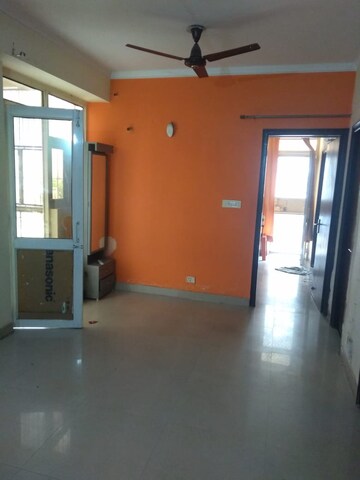 Room in 3 BHK Apartment at Supertech Ecovillage I, Sector 1 Greater Noida – for Rent