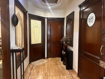  3 BHK Builder Floor at Panchsheel Park – for Sale