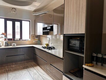 Kitchen in 3 BHK Builder Floor at Panchsheel Park – for Sale
