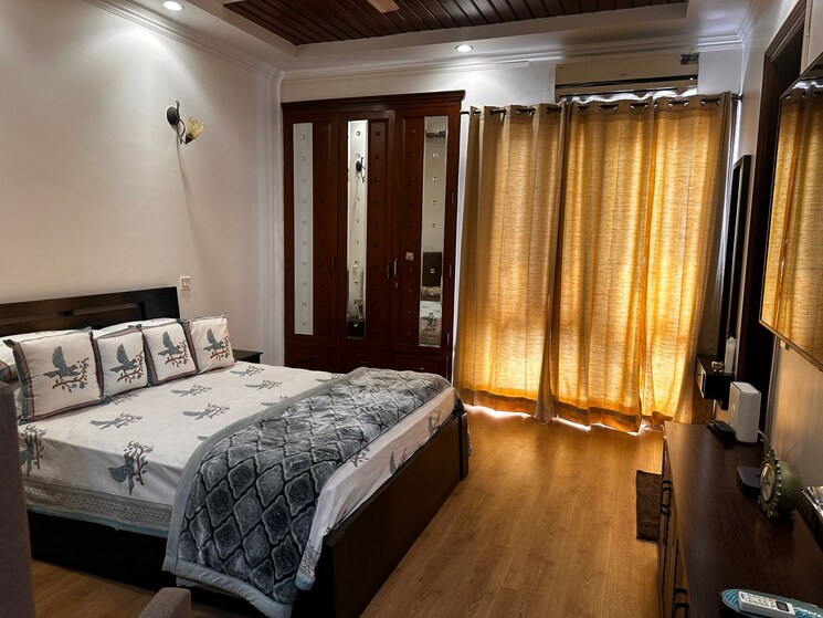 Bedroom, panchsheel park 3 Bedroom 500 Sq.Yd. Builder Floor In Panchsheel Park Delhi 8847095