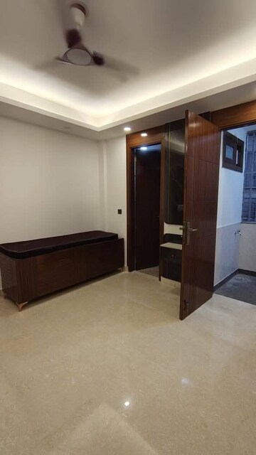 Room in 2 BHK Builder Floor at Malviya Nagar – for Rent
