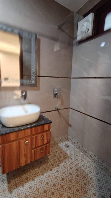 Bathroom in 2 BHK Builder Floor at Malviya Nagar – for Rent