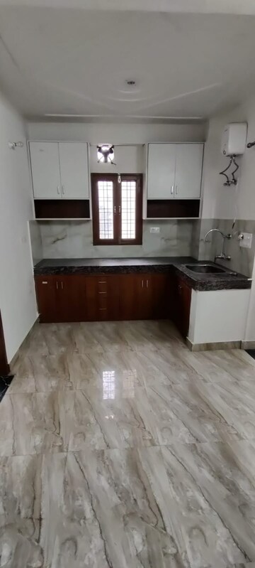 Kitchen in 1 BHK Builder Floor at Sector 47 – for Rent
