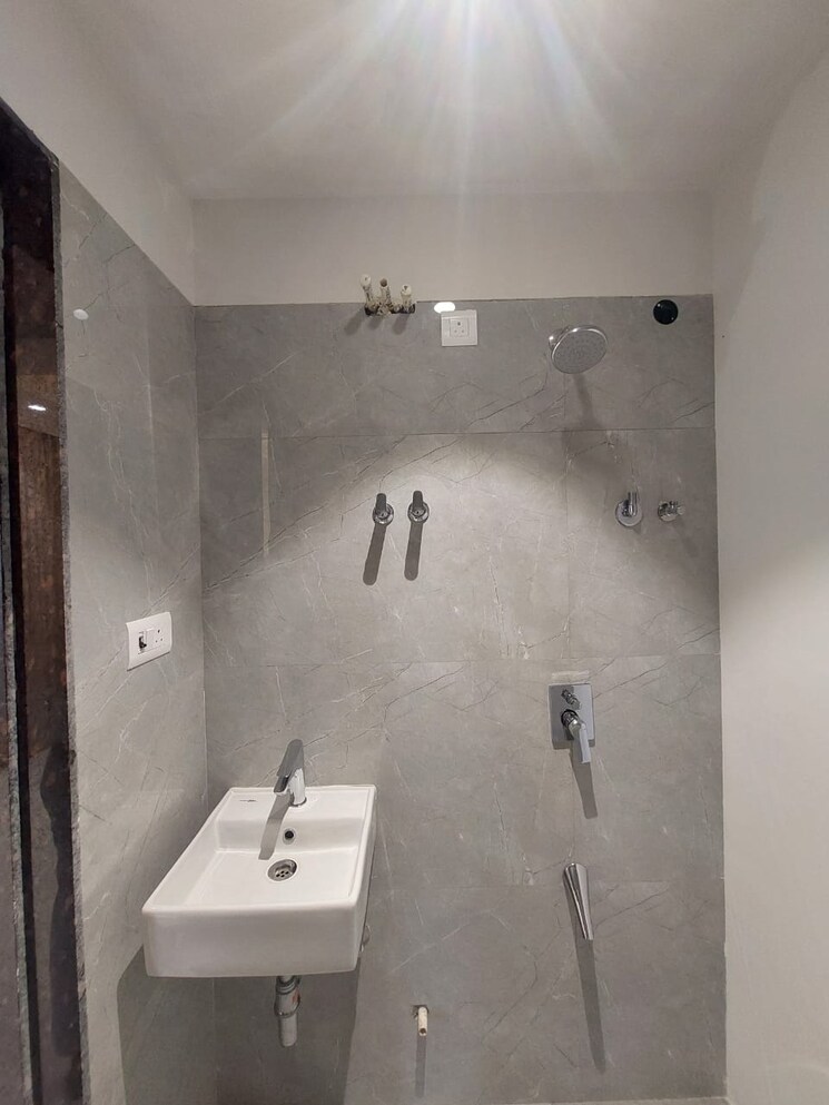 Bathroom, vaishnavi-dham-complex 1 Bedroom 652 Sq.Ft. Apartment In Asangaon Thane 8847116