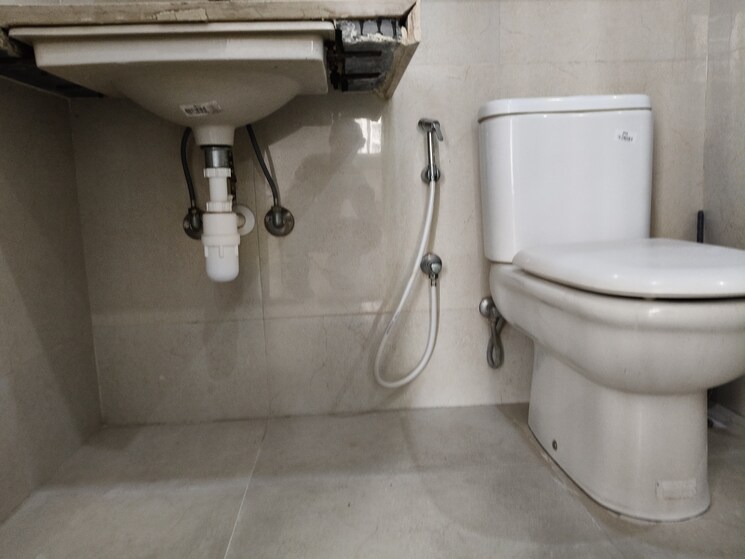 Bathroom, hiranandani-estate-pelican 3 Bedroom 1100 Sq.Ft. Apartment In Ghodbunder Road Thane 8847220