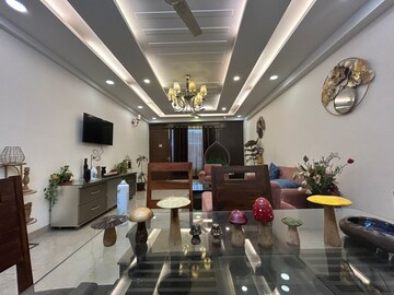 Gym in 3 BHK Builder Floor at Saket – for Rent