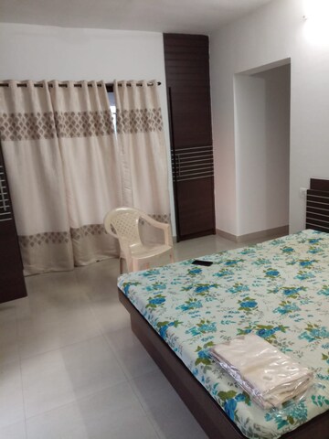 Bedroom in 2 BHK Apartment at Kumar Mahatma Society, Kothrud – for Rent
