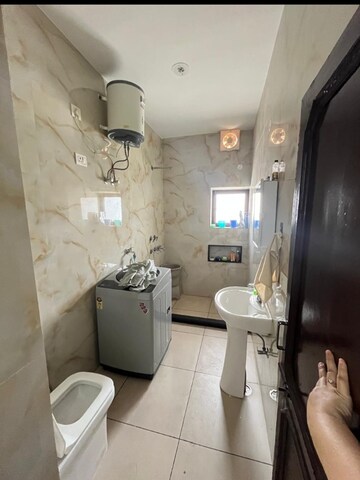 Bathroom in 2 BHK Builder Floor at Sector 38 – for Rent
