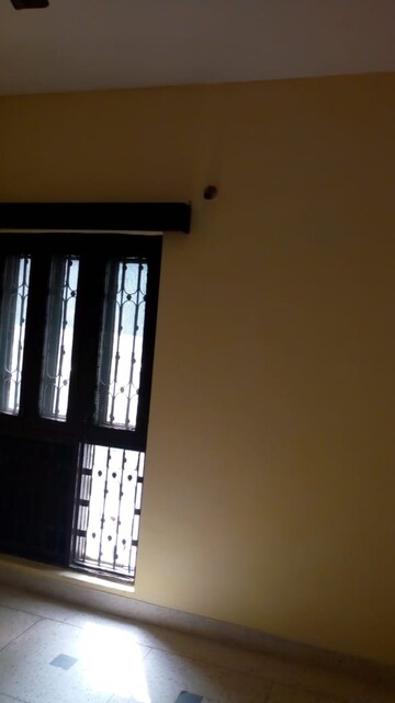 Furnished Amenities in 2.5 BHK Apartment at Anekant Apartment, Vasundhara Enclave – for Sale