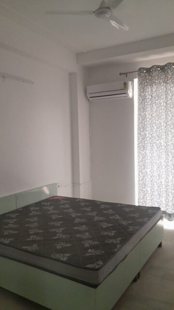 Bedroom in 3 BHK Builder Floor at SS The Lilac, Sector 49 – for Rent