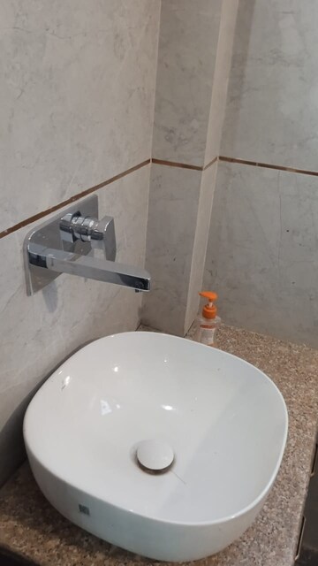 Bathroom in 3 BHK Builder Floor at SS The Lilac, Sector 49 – for Rent