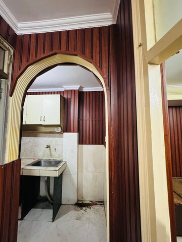 Furnished Amenities in 1 BHK Builder Floor at New Ashok Nagar – for Rent