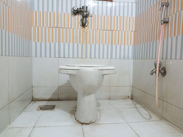 Bathroom in  Pg at Thane West – for Rent