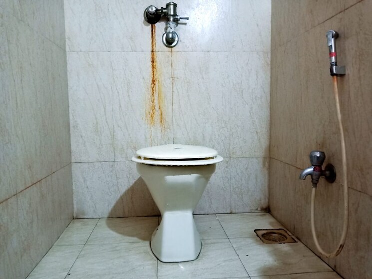 Bathroom, thane west Pg For Boys In Thane West 8847310