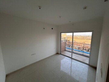 Room in 2 BHK Apartment at Godrej Boulevard, Manjari – for Rent