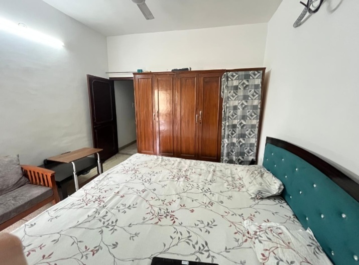 2 BHK + Extra Room Builder Floor For Rent in Sector 8