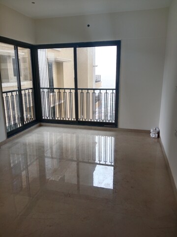  3 BHK Apartment at Mirchandani Triton, Santacruz West – for Rent