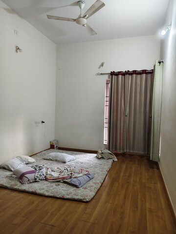 Bedroom in 2 BHK Builder Floor at Halasuru – for Rent