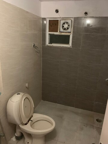 Bathroom in 3 BHK Apartment at Gomti Nagar – for Rent