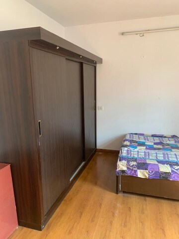 Furnished Amenities in 3 BHK Apartment at Gomti Nagar – for Rent