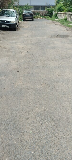 Master Bedroom in 4 BHK Villa at Navrangpura – for Sale