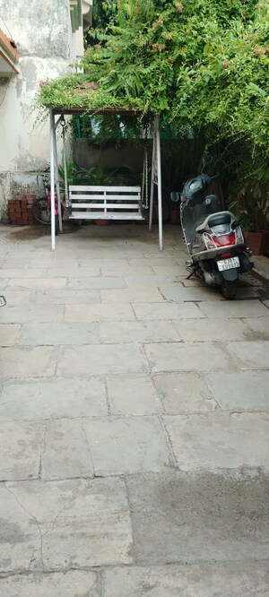 Parking in 4 BHK Villa at Navrangpura – for Sale