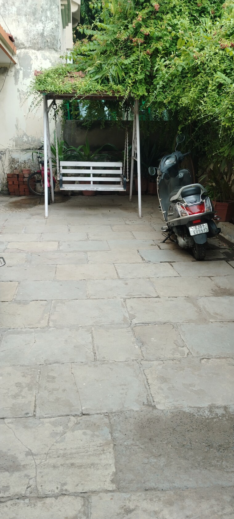  Parking, navrangpura 4 Bedroom 2800 Sq.Ft. Villa In Navrangpura Ahmedabad 8847403