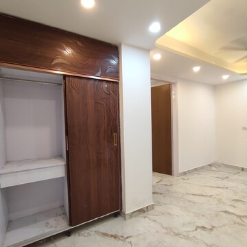 Room in 1 BHK Builder Floor at Chattarpur – for Rent