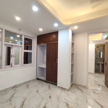 Room in 1 BHK Builder Floor at Chattarpur – for Rent
