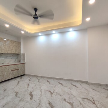 Room in 1 BHK Builder Floor at Chattarpur – for Rent