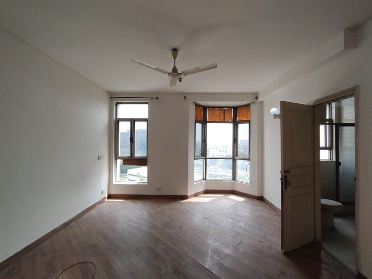 Room, emaar-emerald-estate 2 Bedroom 1020 Sq.Ft. Apartment In Sector 65 Gurgaon 8847434