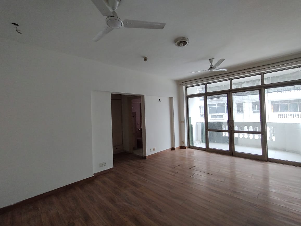 2 BHK + Servant Room 1020 Sq.Ft. Apartment in Emaar Emerald Estate