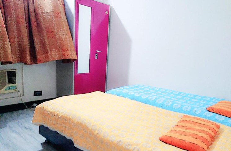 Room, thane west Pg For Girls In Thane West 8847432