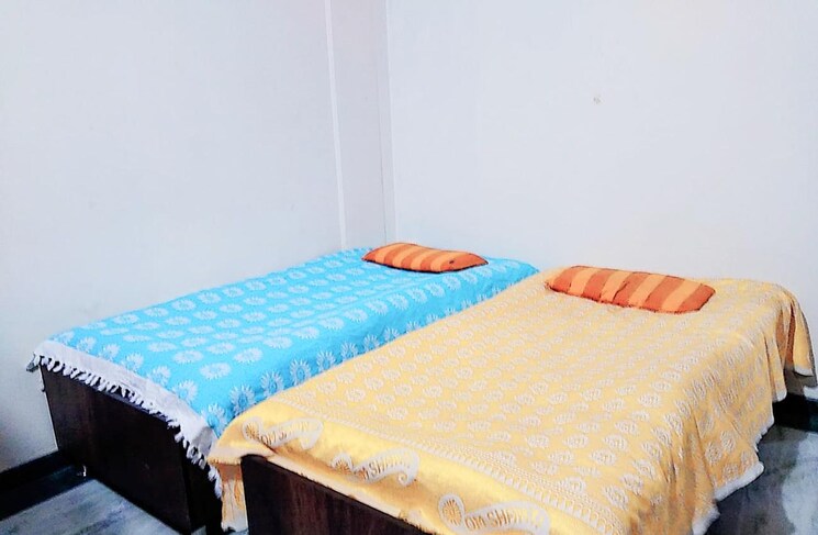 Room, thane west Pg For Girls In Thane West 8847432